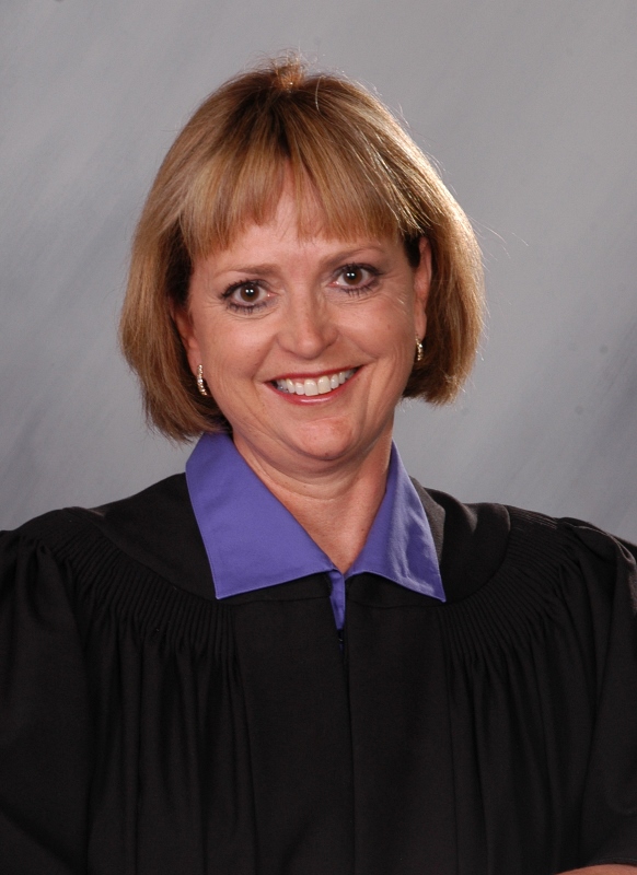 Lynne Simons